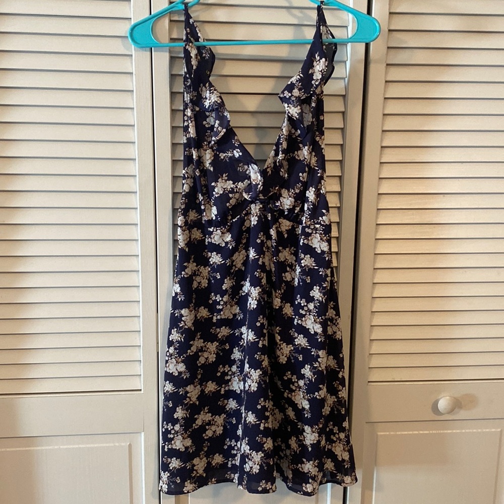 NWT - navy and white floral sundress